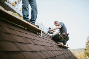 Local Roofers in Chalk Hill, PA